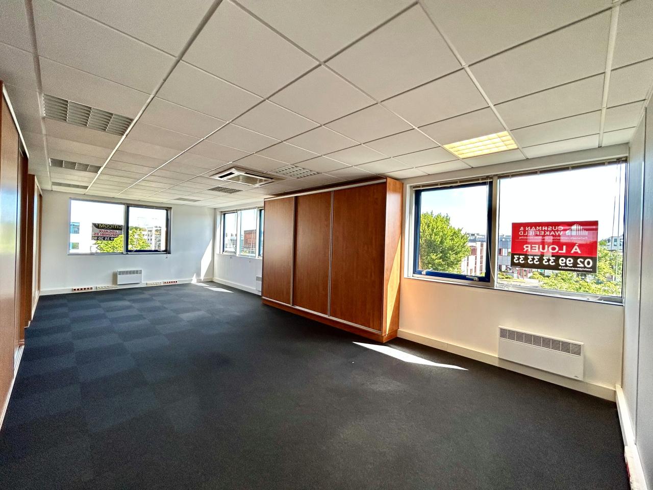 Bureau Saint-Grégoire 400m² Location bureau Saint-Grégoire Ille-et-Vilaine OLBUR2112857 1
